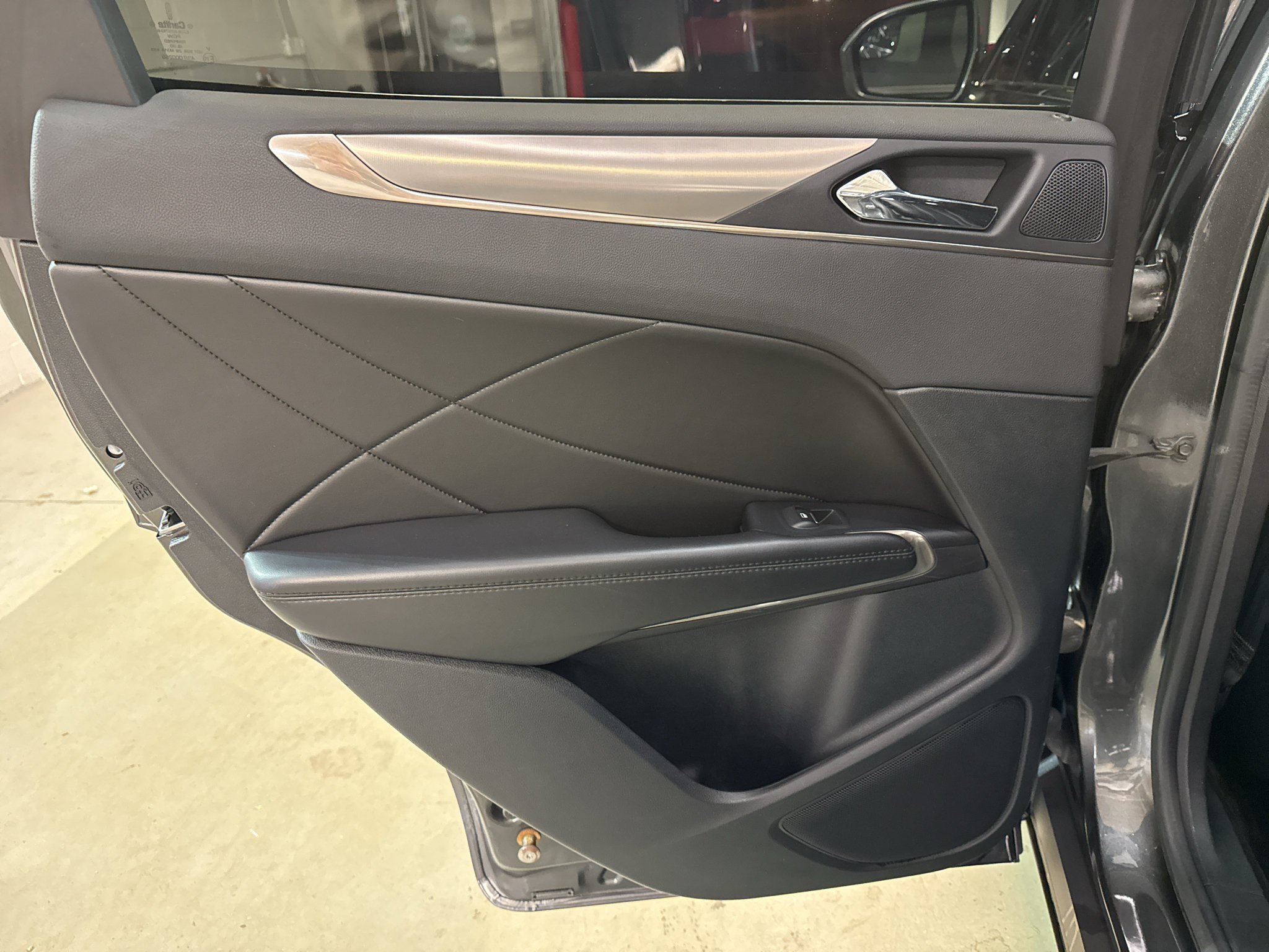 Used 2017 Lincoln MKC Premiere AWD/4WD image 30