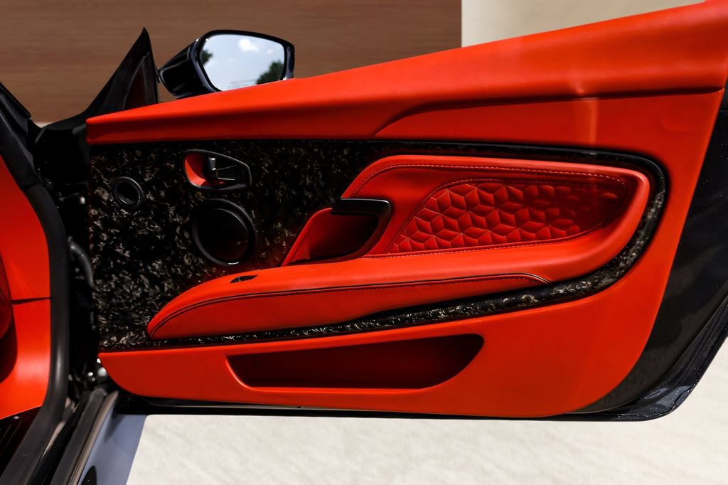Used 2019 Aston Martin DBS Superleggera RWD image 25