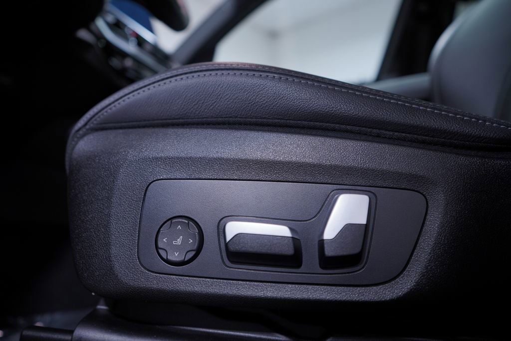 Used 2023 BMW X3 sDrive30i w/ Convenience Package image 18