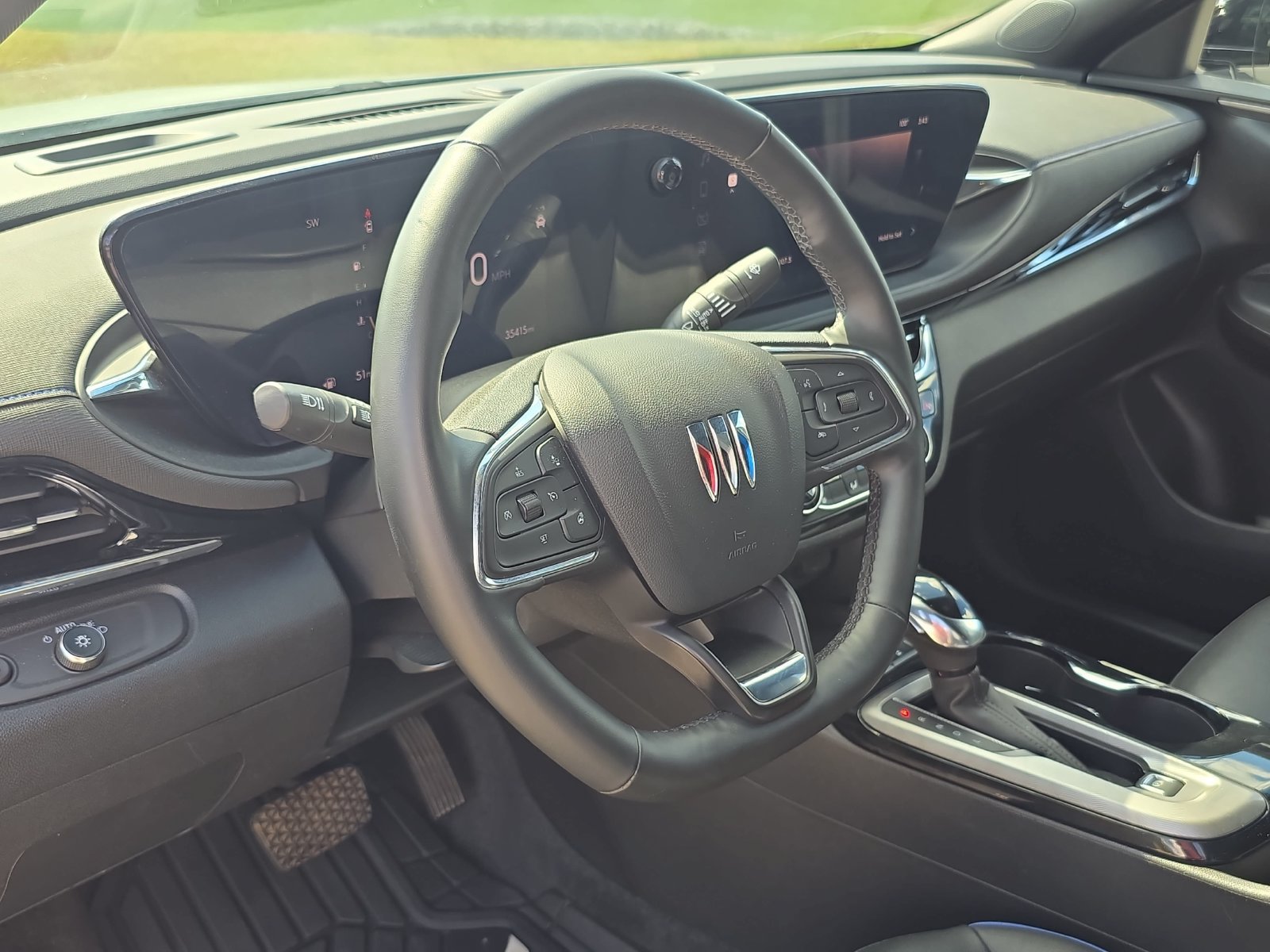 Used 2025 Buick Envista Sport Touring w/ Convenience I Package FWD image 13