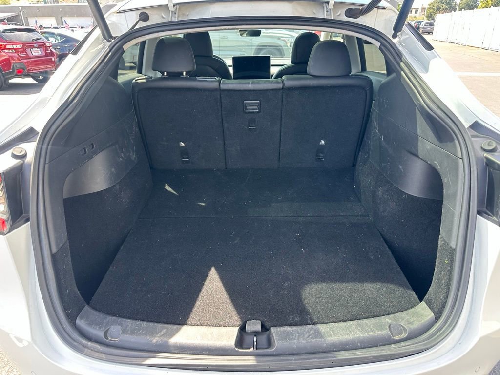 Used 2021 Tesla Model Y Long Range image 3