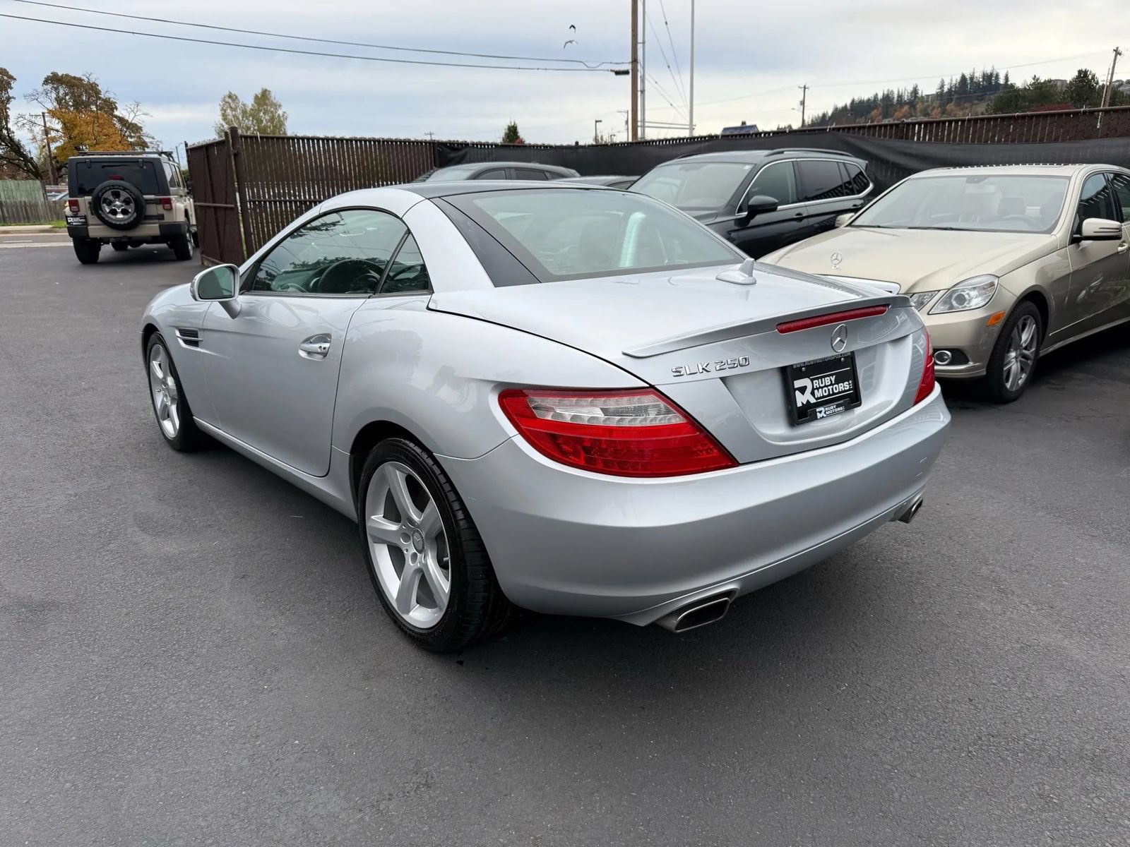 Used 2015 Mercedes-Benz SLK 250 image 9