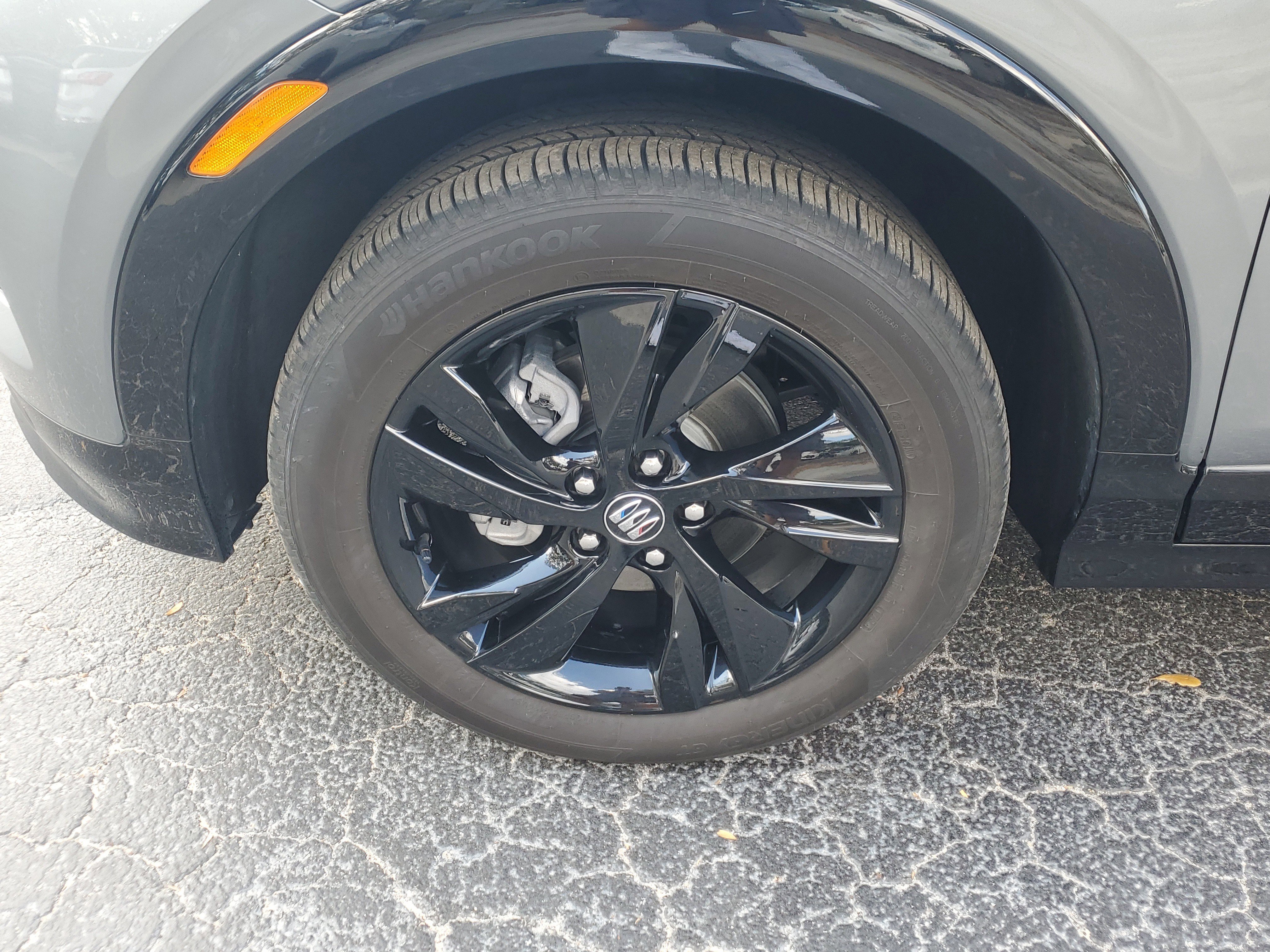 Used 2025 Buick Encore GX Sport Touring w/ Advanced Technology Package image 4