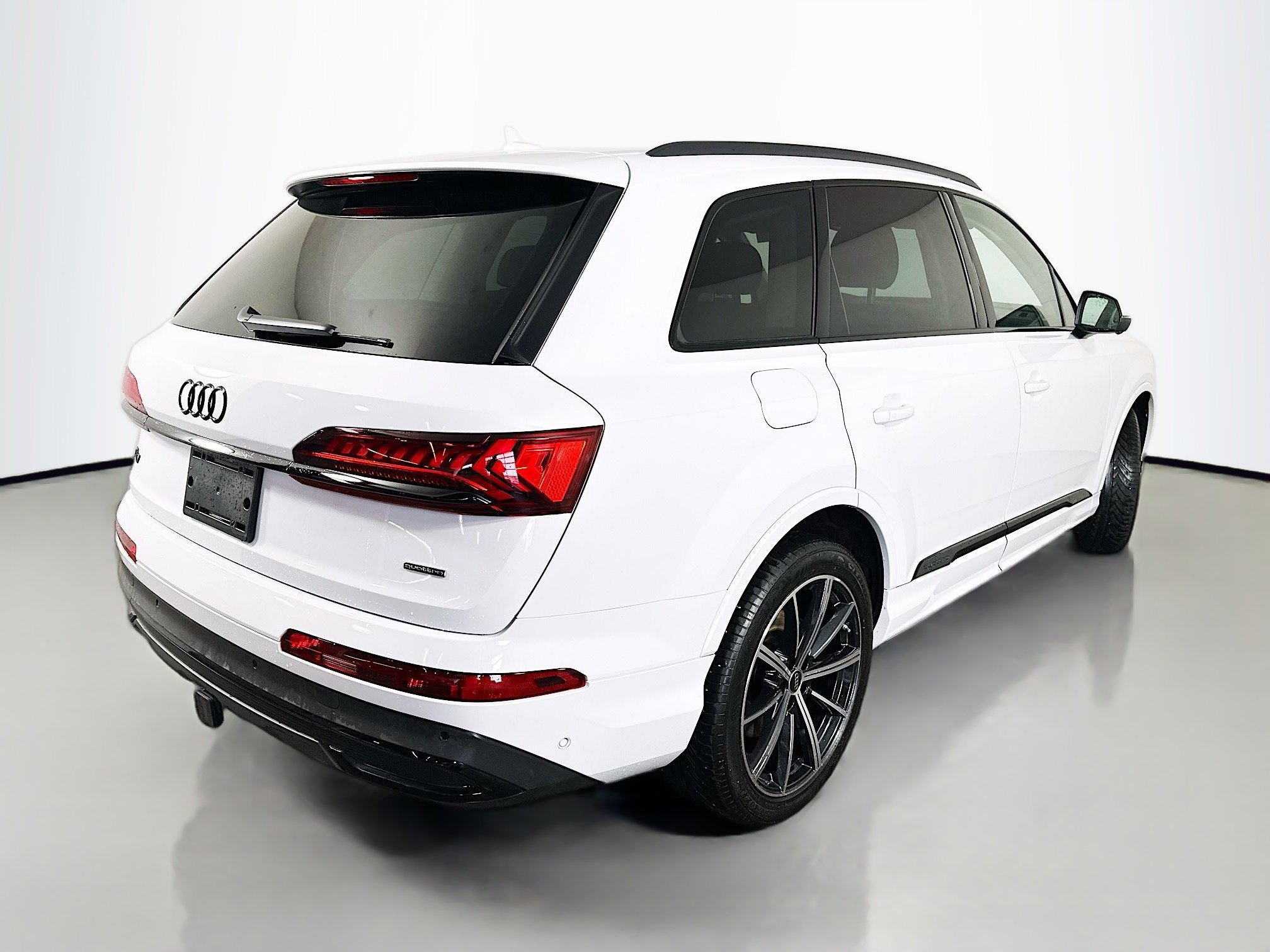 Used 2023 Audi Q7 3.0T Premium Plus AWD/4WD image 7