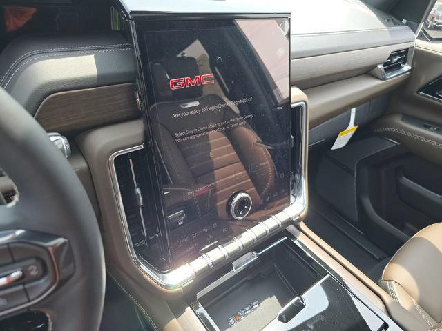 New 2026 GMC Yukon Denali Ultimate AWD/4WD image 35