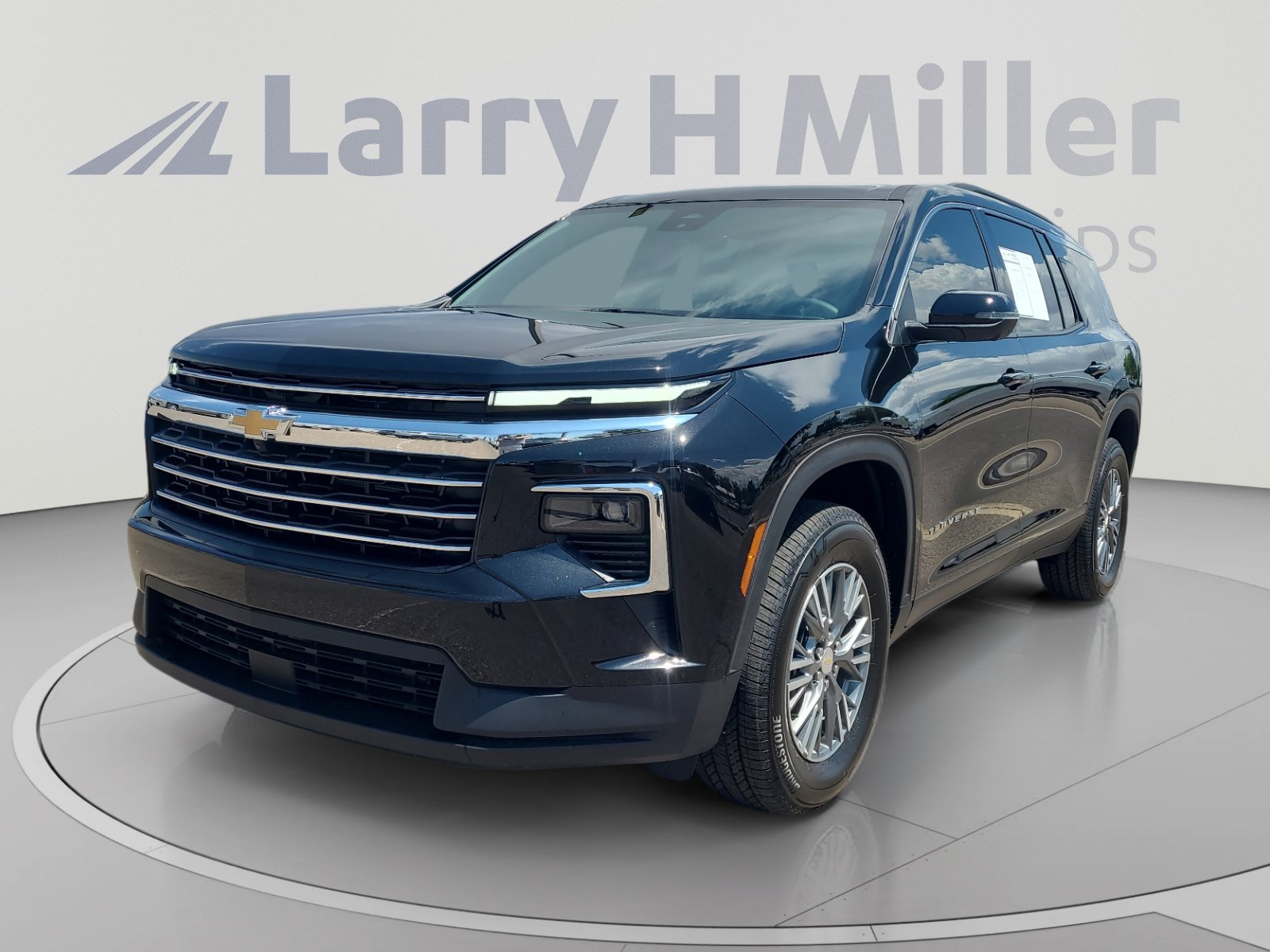Certified 2026 Chevrolet Traverse LT w/ Driver Confidence Package
