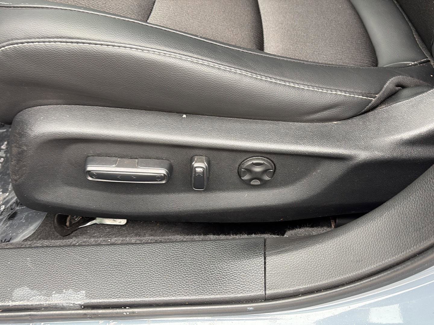 Used 2022 Honda Accord Sport image 7