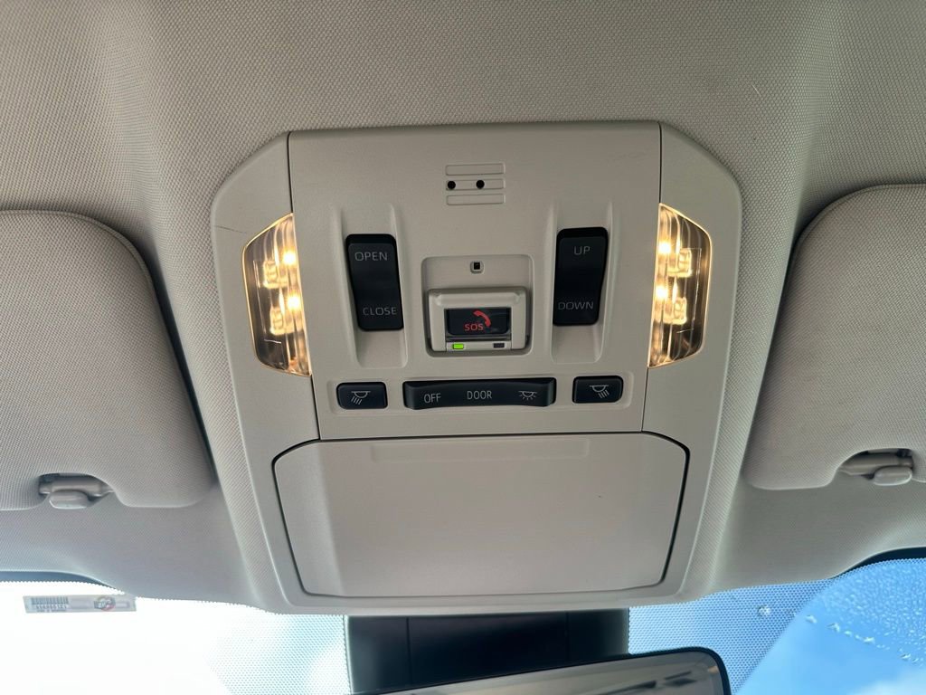 Used 2022 Toyota Highlander XLE image 21