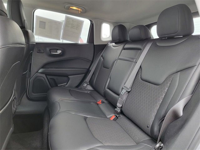 Certified 2018 Jeep Compass Latitude image 21