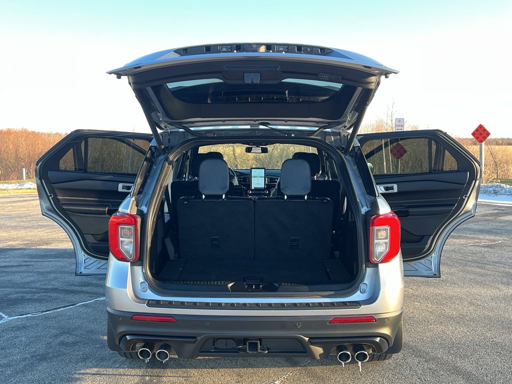 Used 2021 Ford Explorer ST w/ ST Street Pack image 42