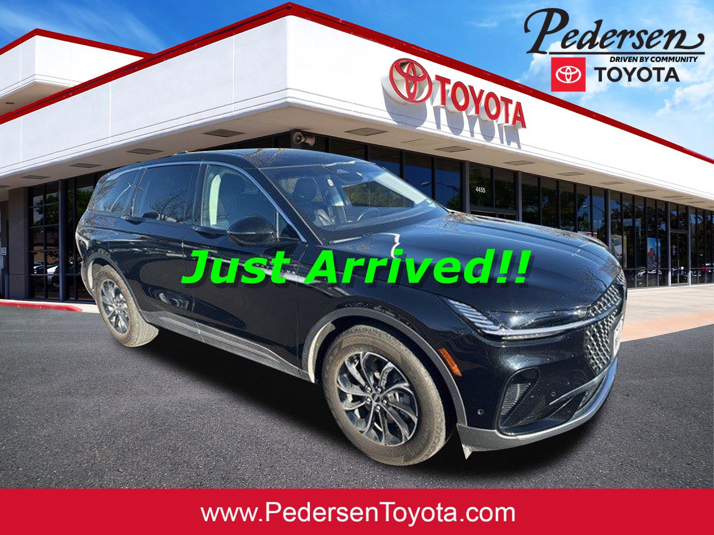 Used 2024 Lincoln Nautilus Premier image 1