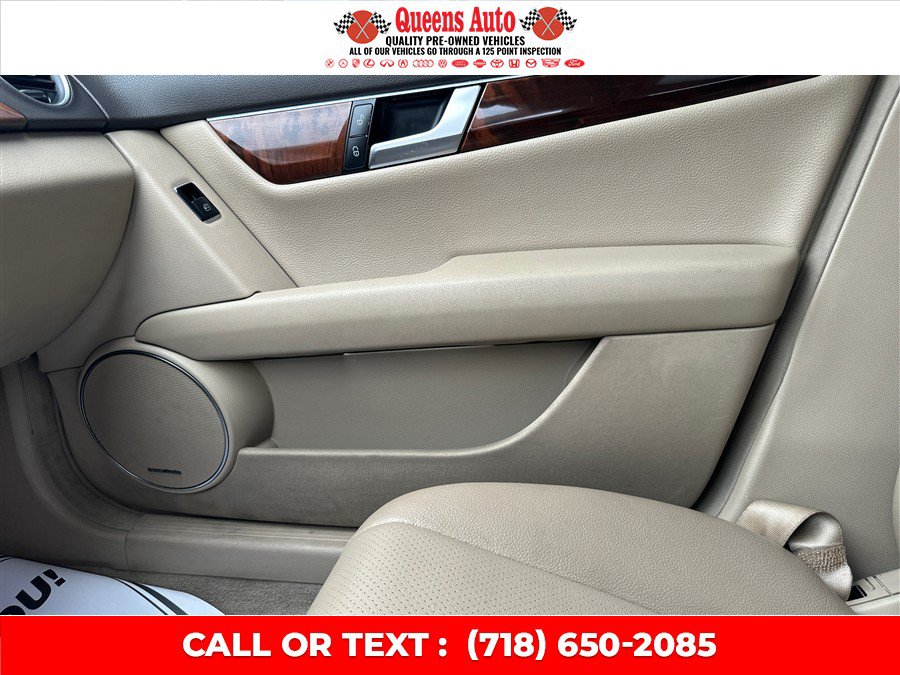Used 2014 Mercedes-Benz C 300 4MATIC Sedan image 25