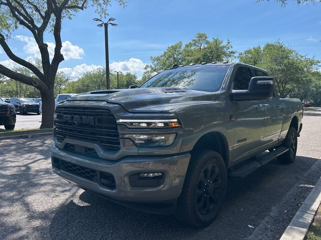 Used 2025 RAM 2500 Laramie AWD/4WD image 1