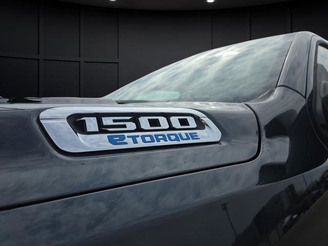 New 2026 RAM 1500 4x4 Crew Cab image 40