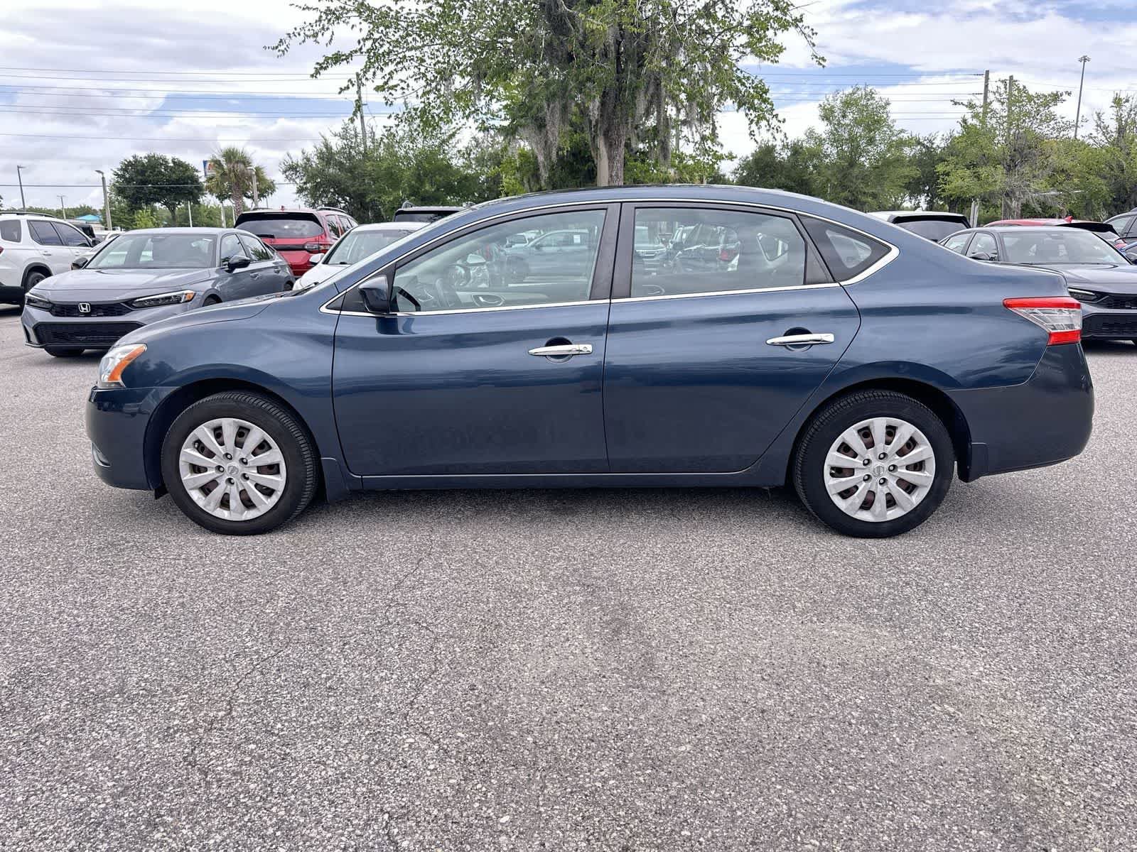 Used 2015 Nissan Sentra SV FWD image 3
