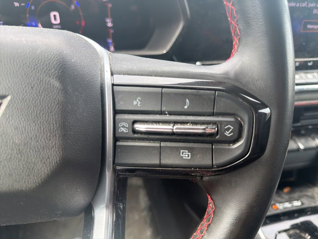 Used 2023 Chevrolet Colorado Z71 w/ Z71 Convenience Package 2 image 25