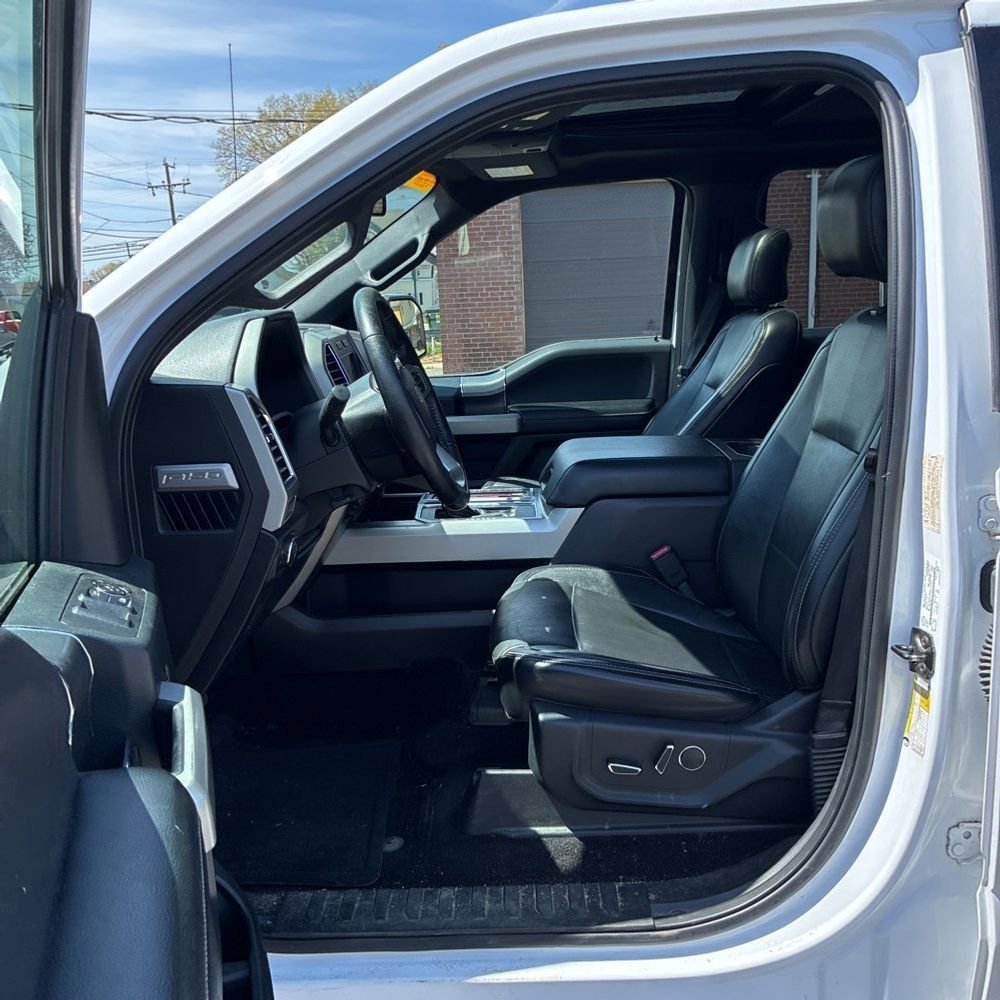 Used 2016 Ford F150 Lariat w/ Equipment Group 501A Mid AWD/4WD image 7