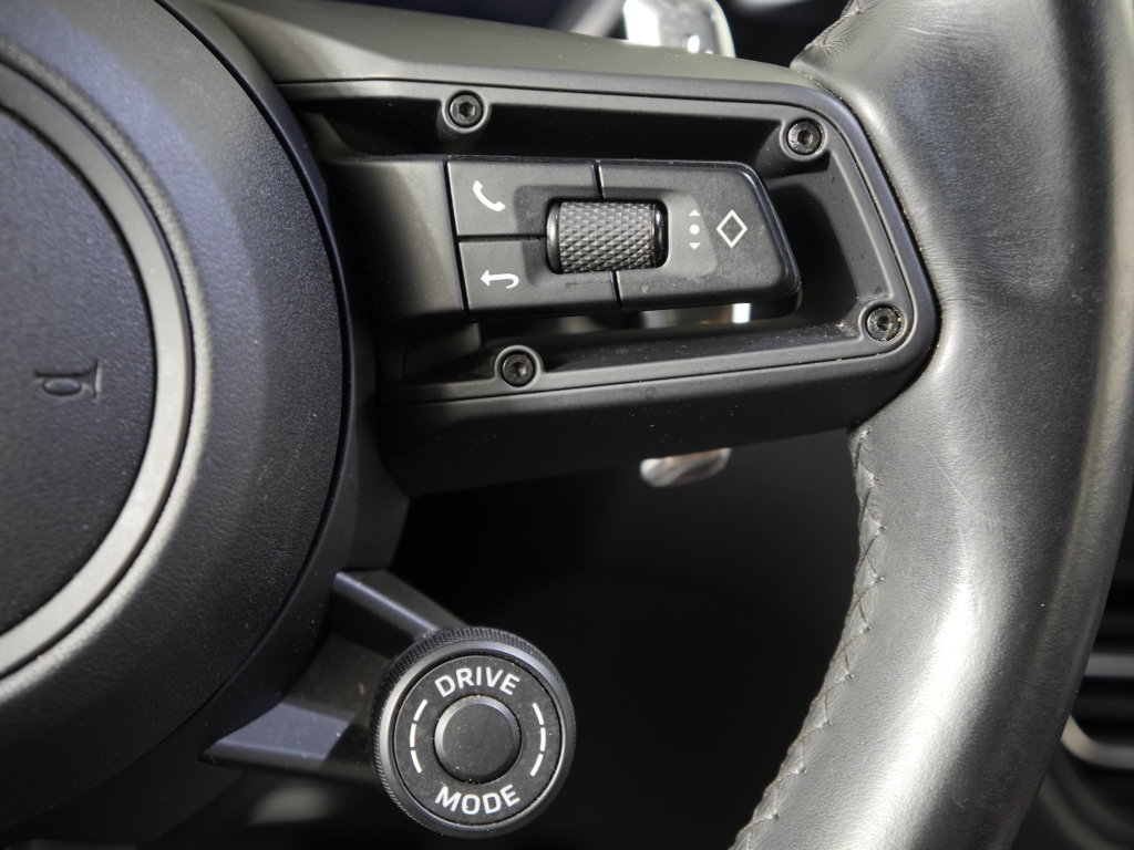 Certified 2023 Porsche Macan Turbo AWD/4WD image 25