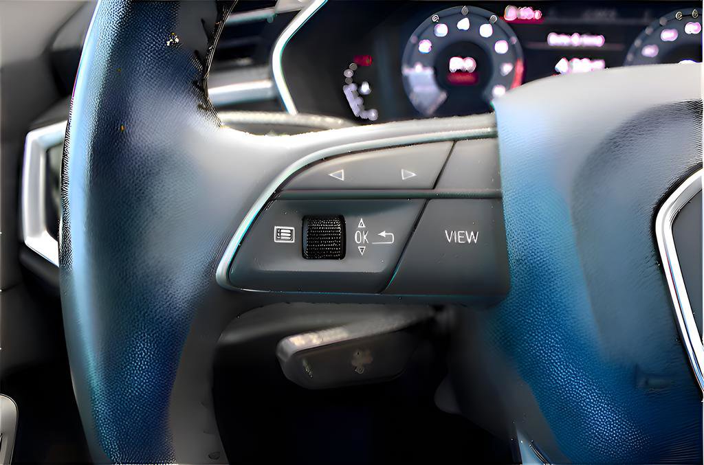 Used 2020 Audi Q3 2.0T Premium w/ Convenience Package AWD/4WD image 23