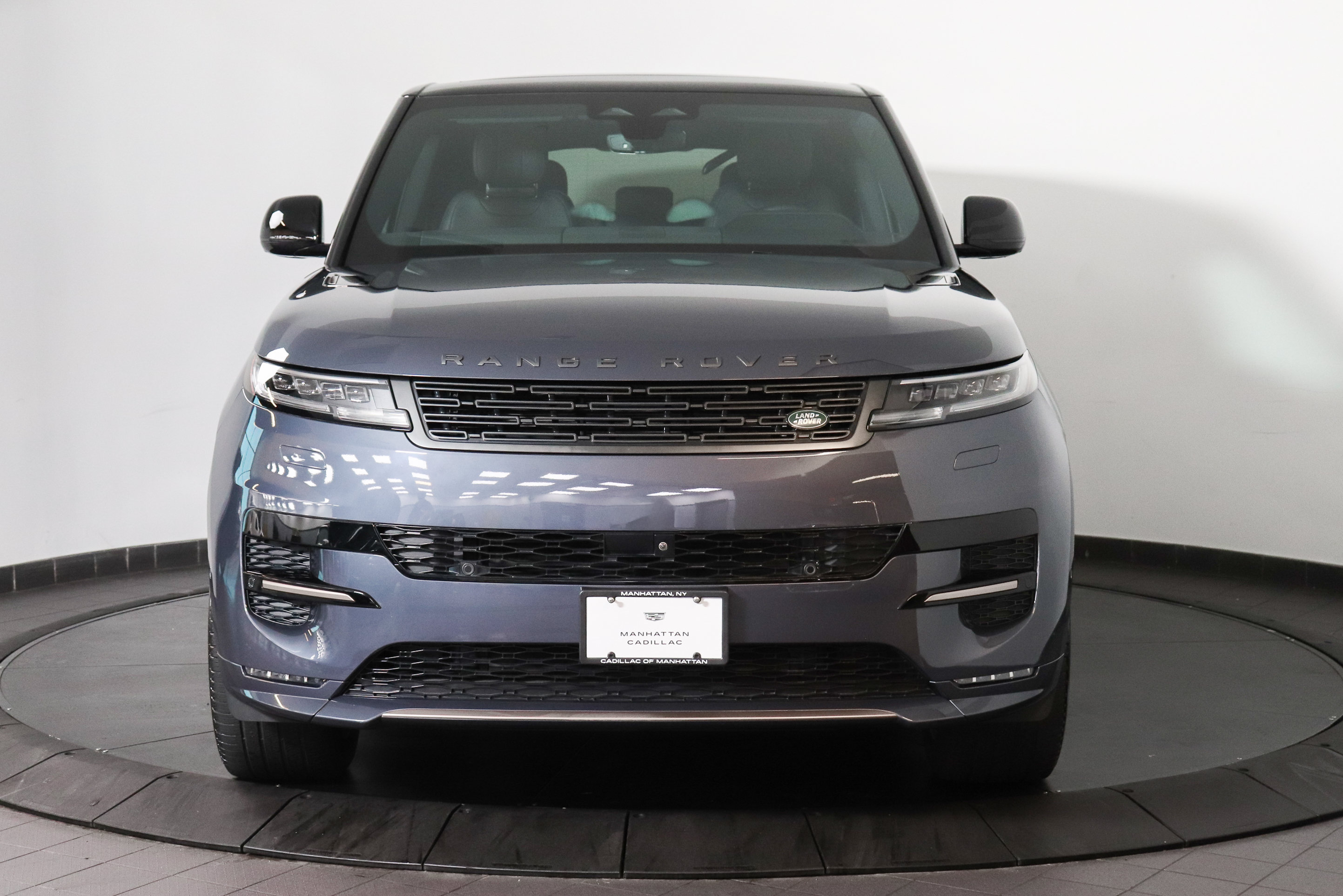 Used 2024 Land Rover Range Rover Sport Dynamic SE AWD/4WD image 10