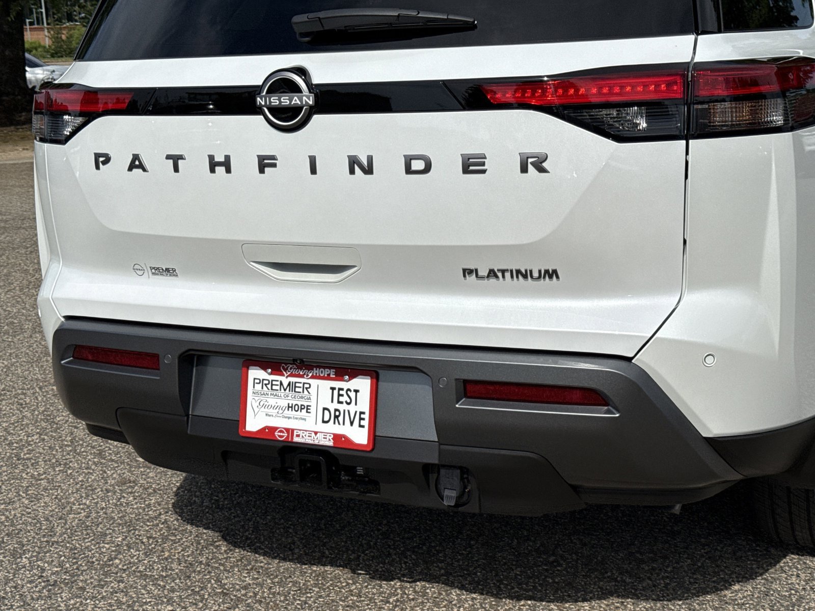 New 2026 Nissan Pathfinder Platinum FWD image 25