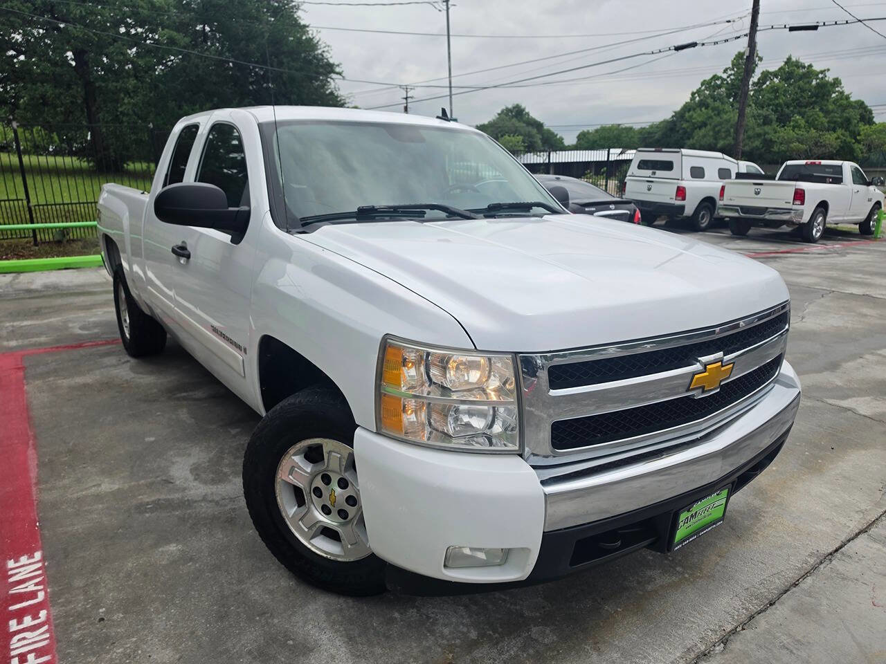 Used 2008 Chevrolet Silverado 1500 LT w/ Power Pack Plus AWD/4WD image 55