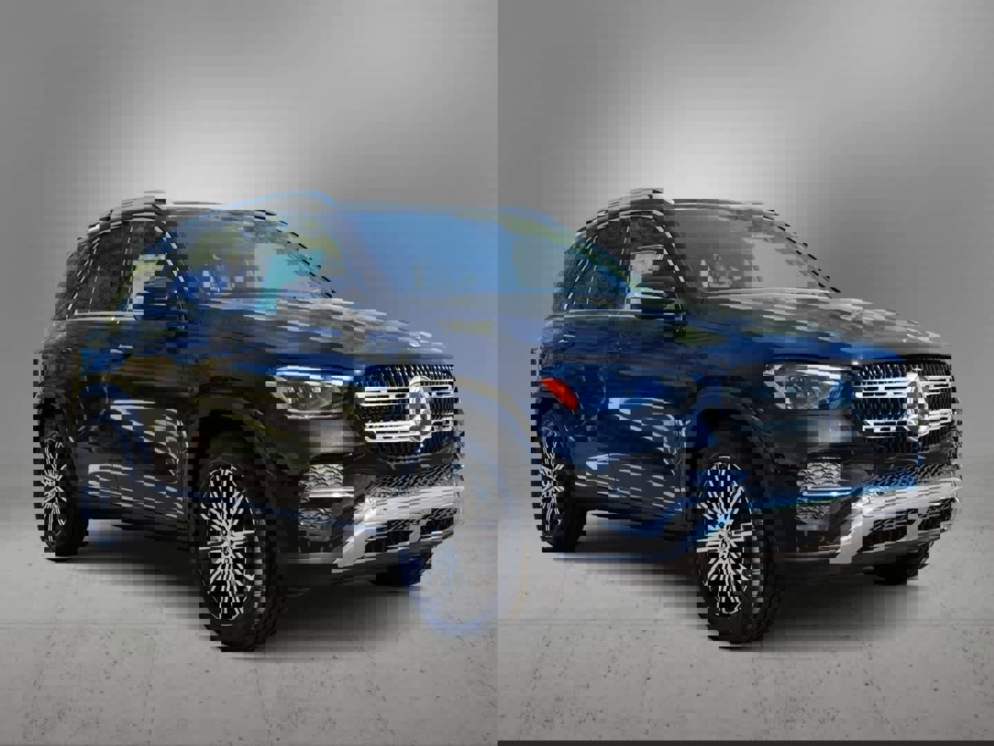 New 2026 Mercedes-Benz GLE 350 4MATIC image 3