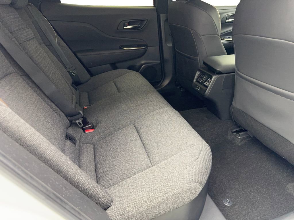 Used 2023 Toyota Crown XLE image 39