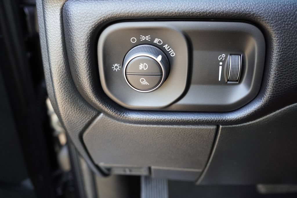 Used 2026 RAM 2500 Big Horn AWD/4WD image 24