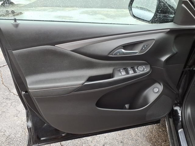 Used 2025 Buick Envista Avenir FWD image 26