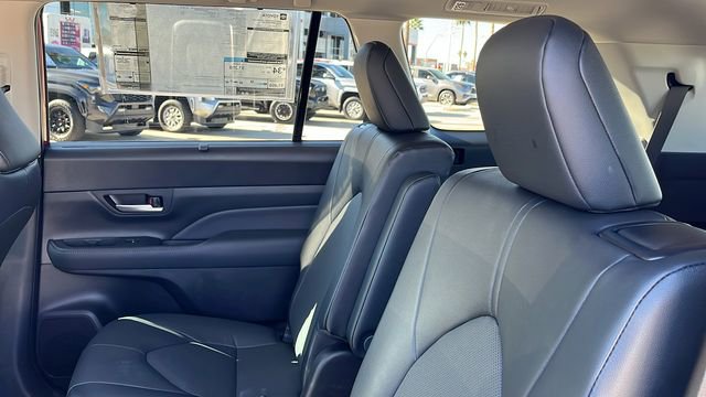 New 2026 Toyota Grand Highlander XLE image 18