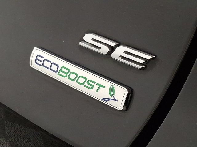 Used 2018 Ford Fusion SE w/ Fusion SE Technology Package FWD image 32