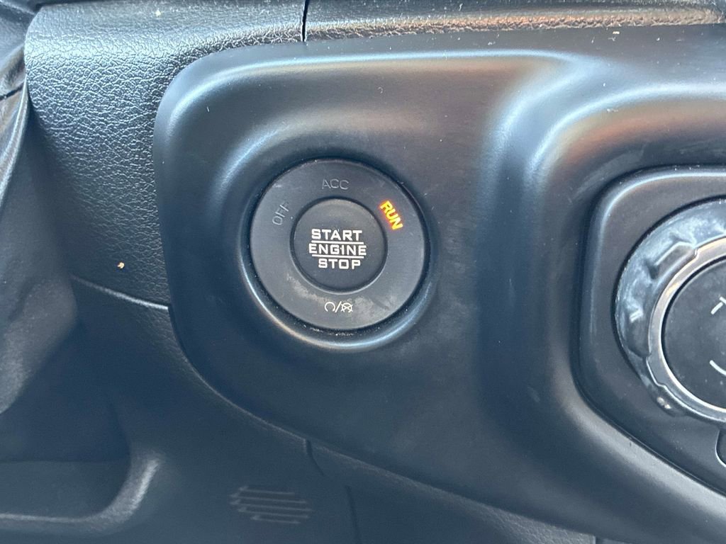 Used 2022 Jeep Wrangler Unlimited Sport image 25