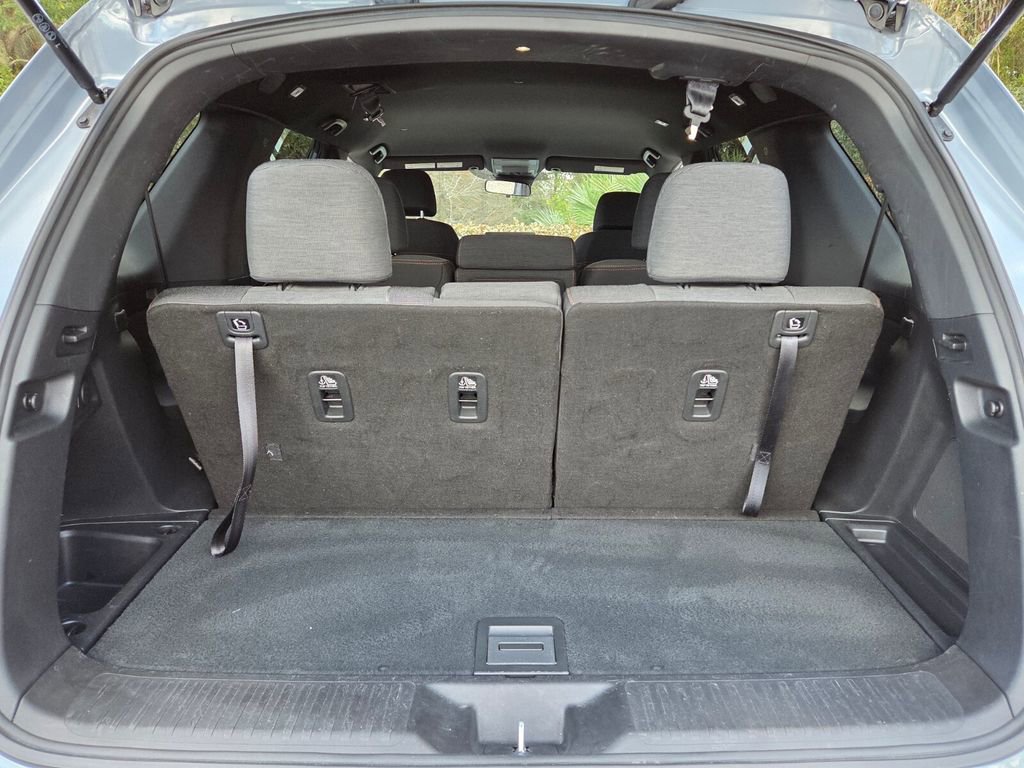 Used 2023 Honda Pilot Sport image 14