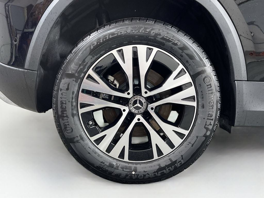Used 2025 Mercedes-Benz GLA 250 4MATIC image 32