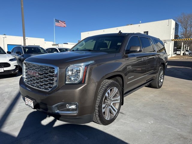 Used 2019 GMC Yukon XL Denali w/ Denali Ultimate Package image 2