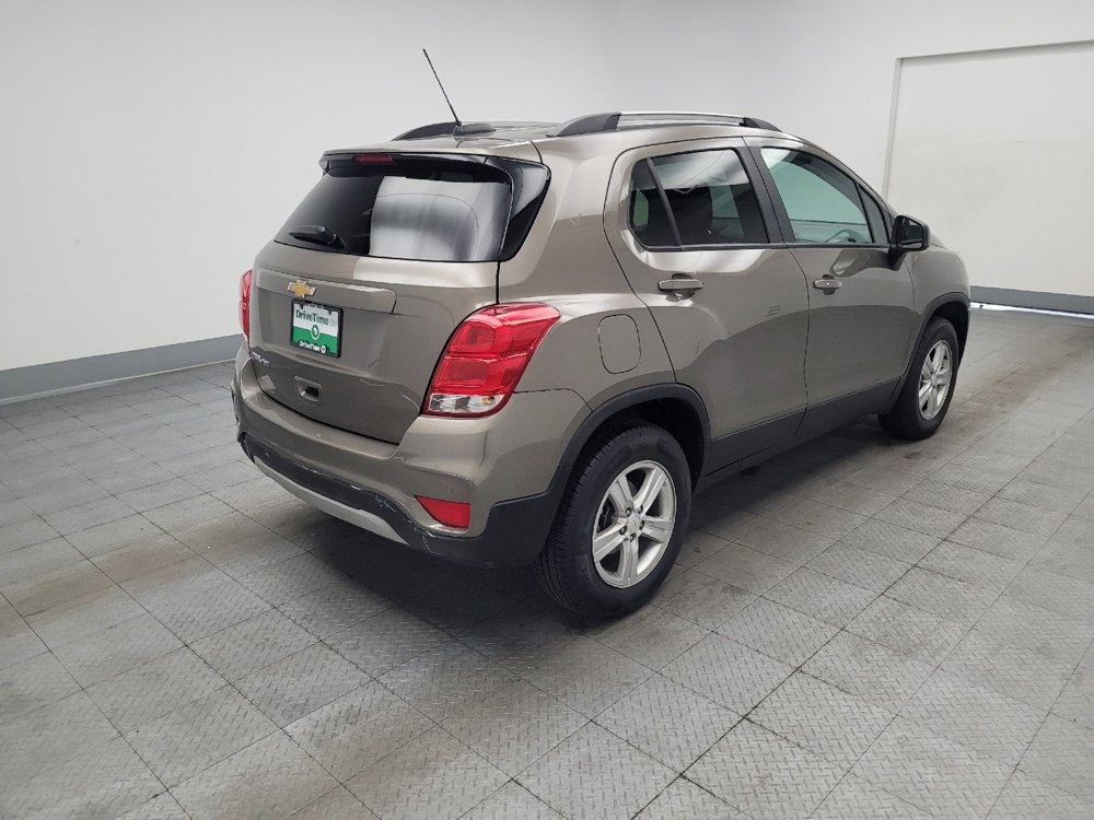 Used 2022 Chevrolet Trax LT w/ Driver Confidence Package AWD/4WD image 9