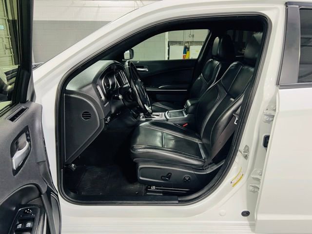 Used 2020 Dodge Charger SXT w/ Leather Interior Group RWD image 19