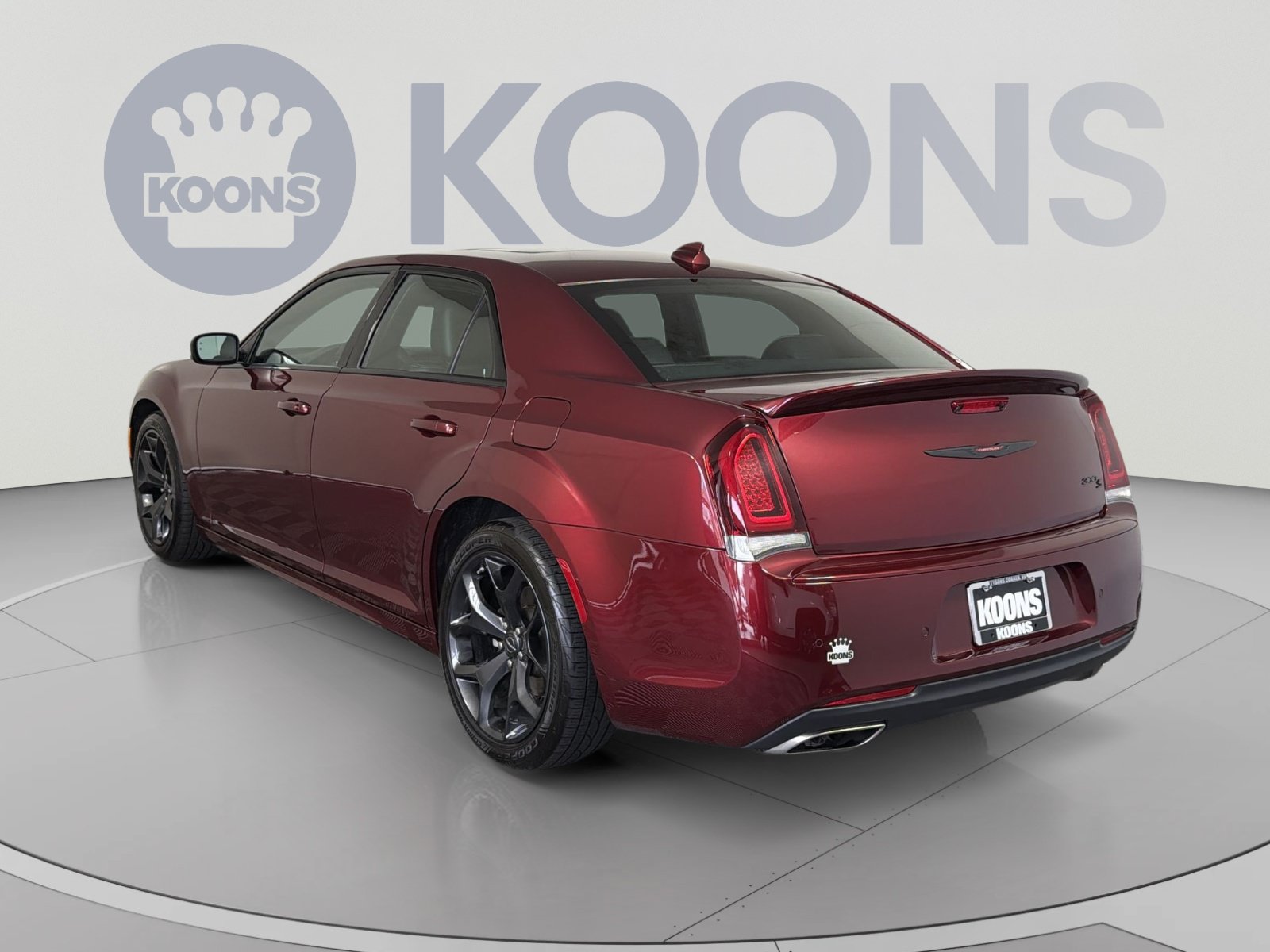 Used 2023 Chrysler 300 S w/ Comfort Group RWD image 4