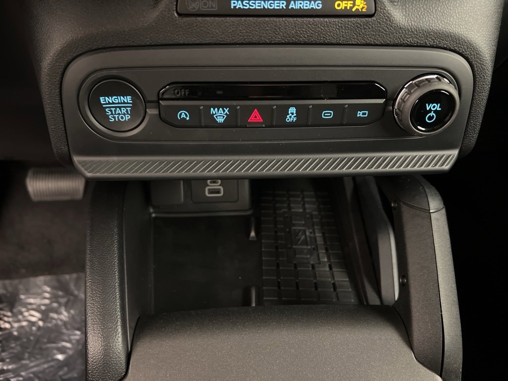 Used 2025 Ford Bronco Sport Big Bend image 14