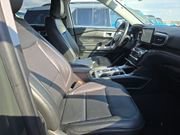 Used 2022 Ford Explorer Limited w/ Equipment Group 301A AWD/4WD image 3