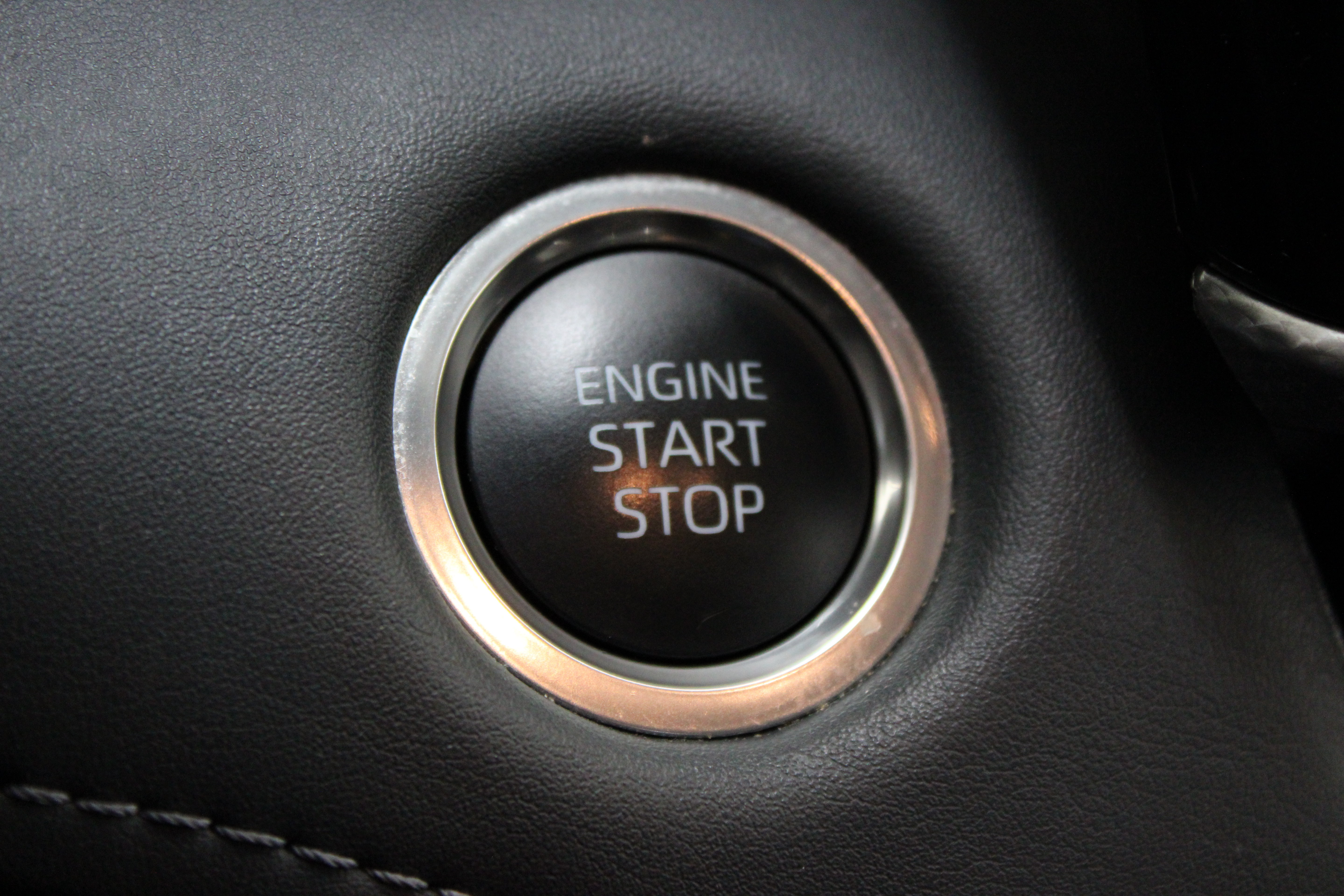 Used 2024 Toyota Highlander Platinum FWD image 18