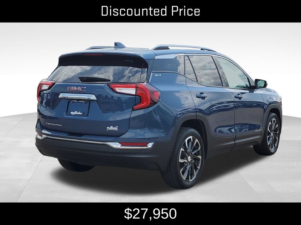 Certified 2024 GMC Terrain SLT w/ LPO, Floor Liner Package FWD image 3