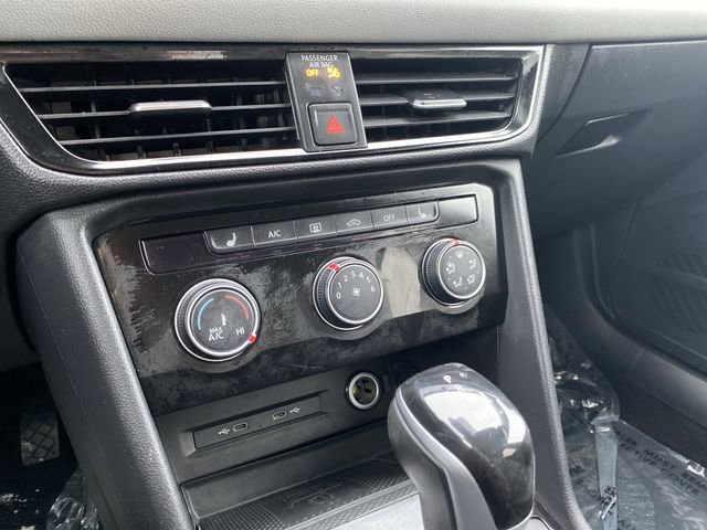 Used 2023 Volkswagen Taos SE image 17