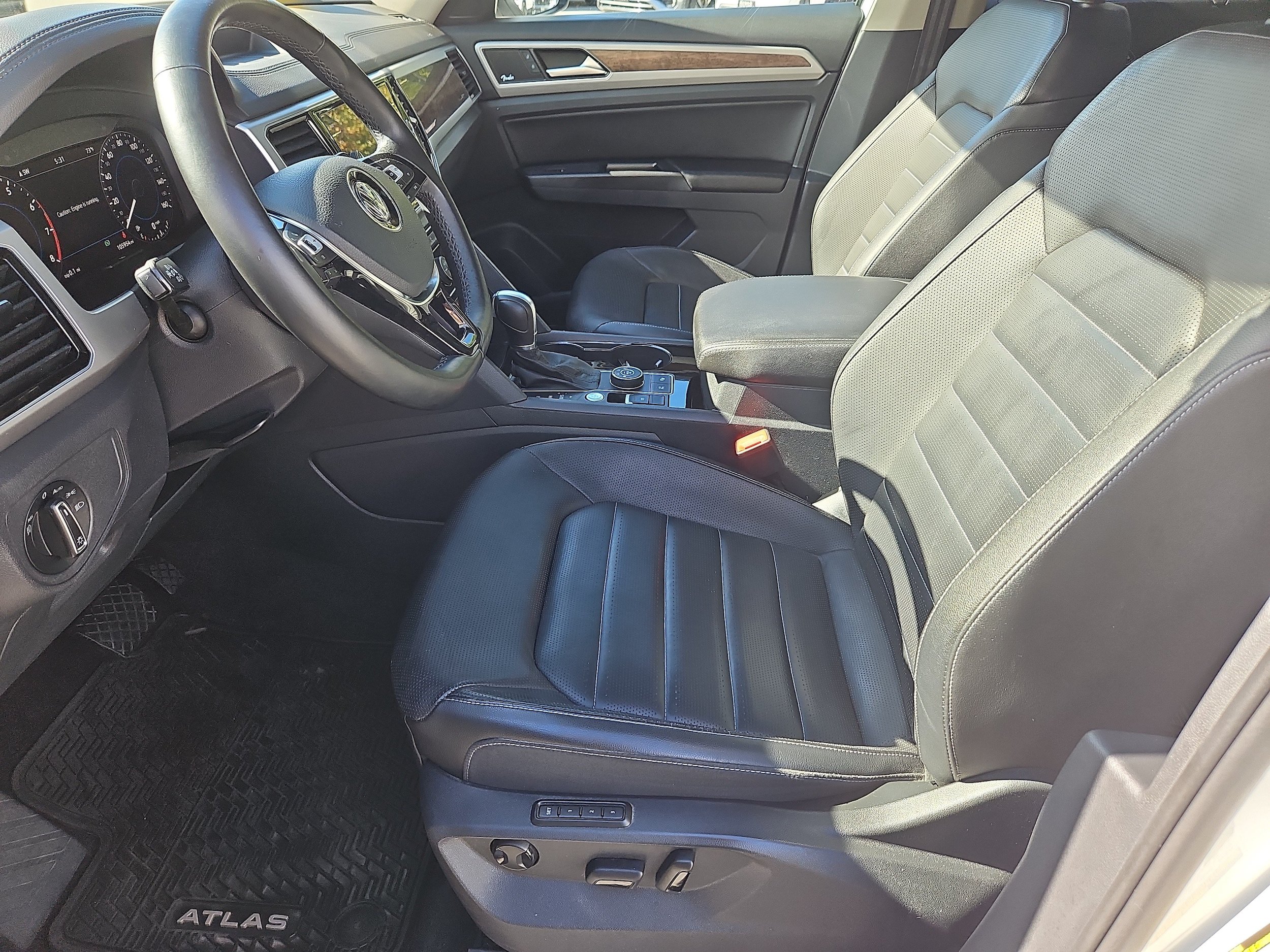 Used 2018 Volkswagen Atlas SEL Premium AWD/4WD image 34