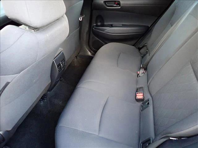 Used 2023 Toyota Corolla Cross LE w/ Moonroof Package image 9