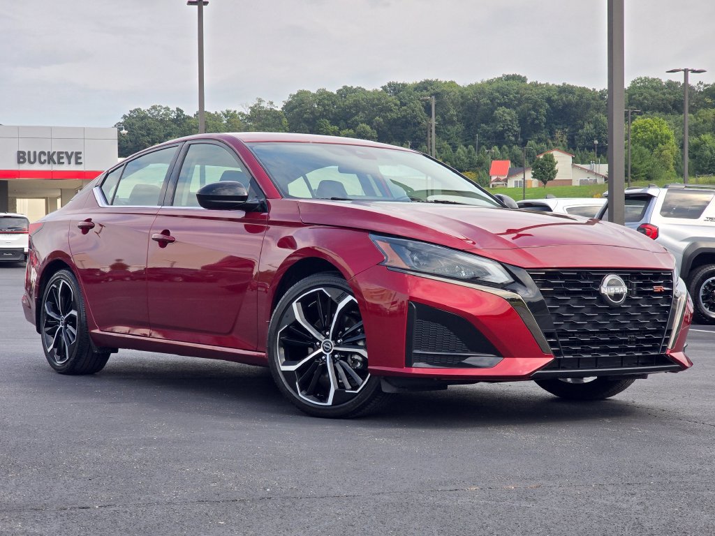 Used 2023 Nissan Altima 2.5 SR w/ SR Premium Package