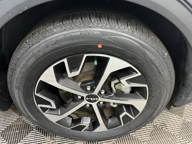 Certified 2023 Kia Sportage EX FWD image 32