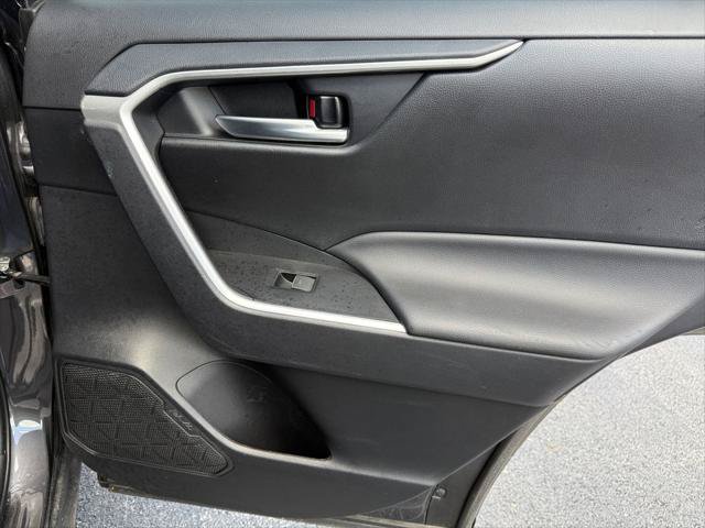 Certified 2025 Toyota RAV4 XLE FWD image 20