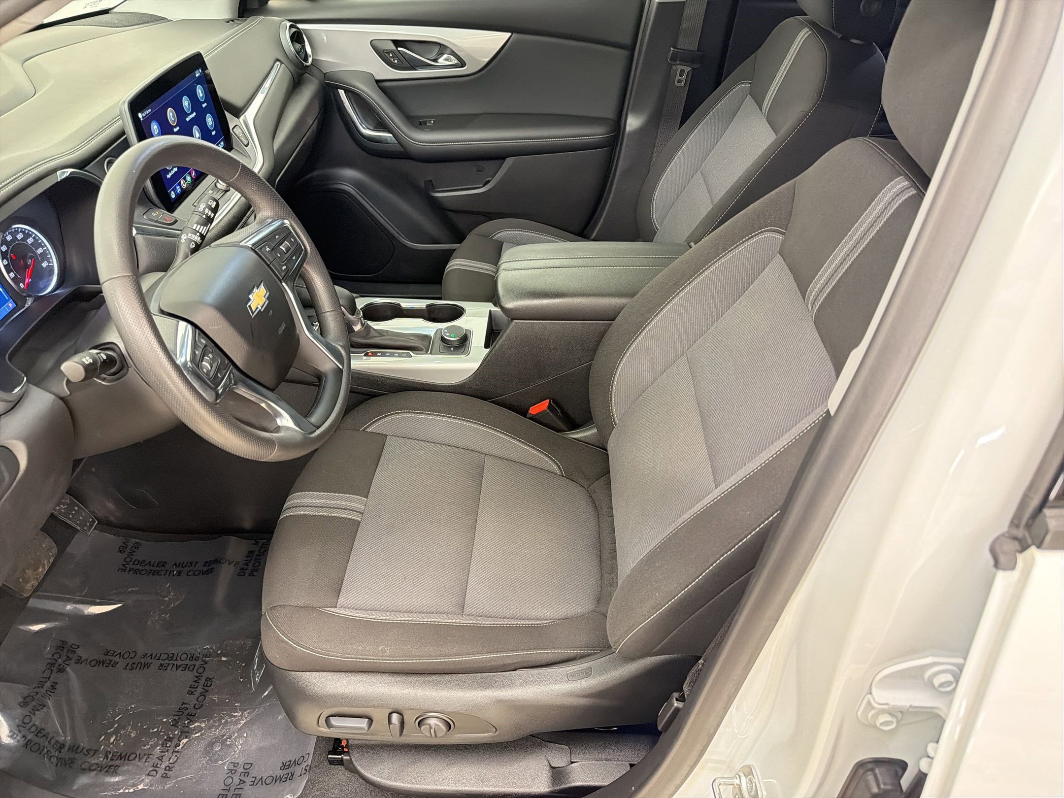 Used 2023 Chevrolet Blazer LT image 5